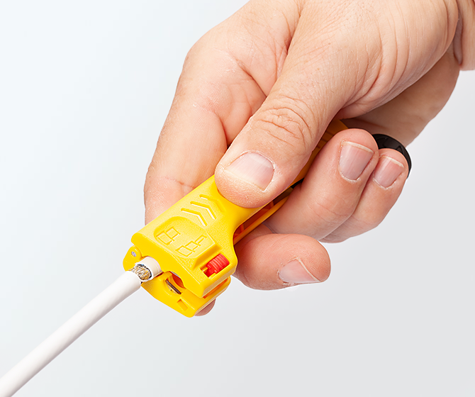 Съемник изоляции Top Coax Plus JOKARI